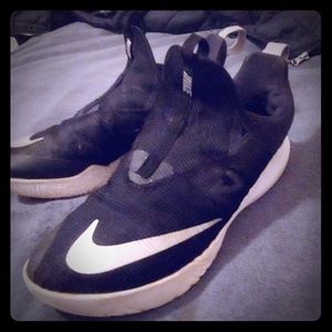 Nike(Basketball shoes)